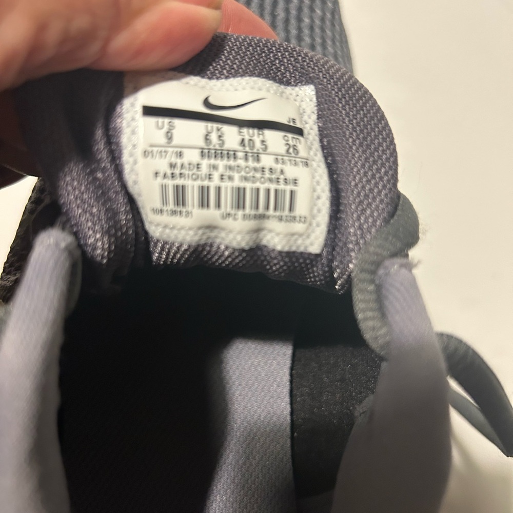 New! Nike RevolutionRunning Shoes Size 9 - Picture 14 of 14